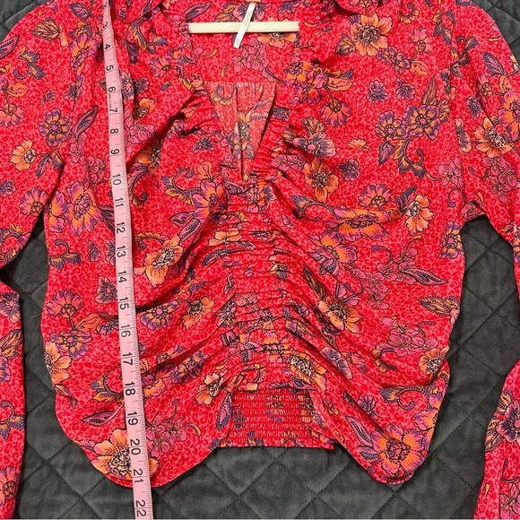 Free People Top Women XL Blouse Floral I Got You Crop Long Sleeve Ruched EE - Picture 5 of 8